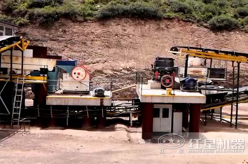 沖擊破搭配顎破、圓錐破現(xiàn)場